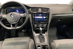Musta Volkswagen GOLF 2018 kuva 7.