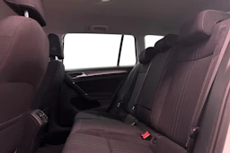valkoinen Volkswagen Golf 2018 kuva 11.