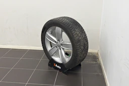 valkoinen Volkswagen Golf 2018 kuva 13.