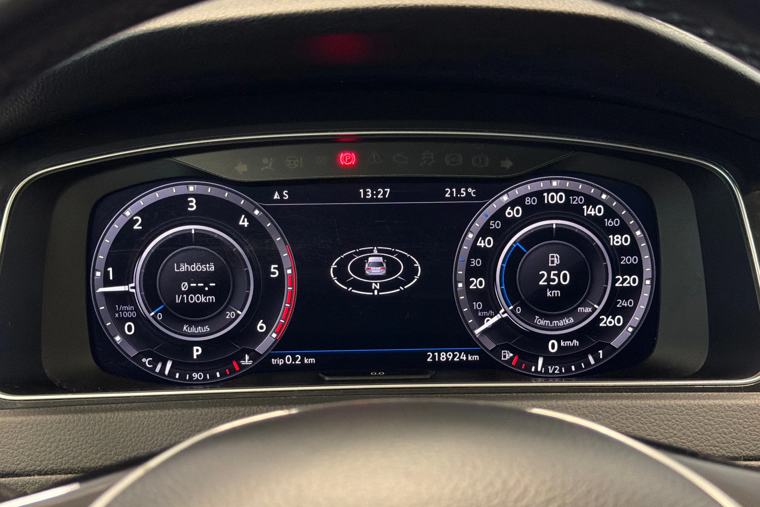 valkoinen Volkswagen Golf 2018 kuva 21.