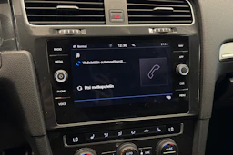 valkoinen Volkswagen Golf 2018 kuva 30.