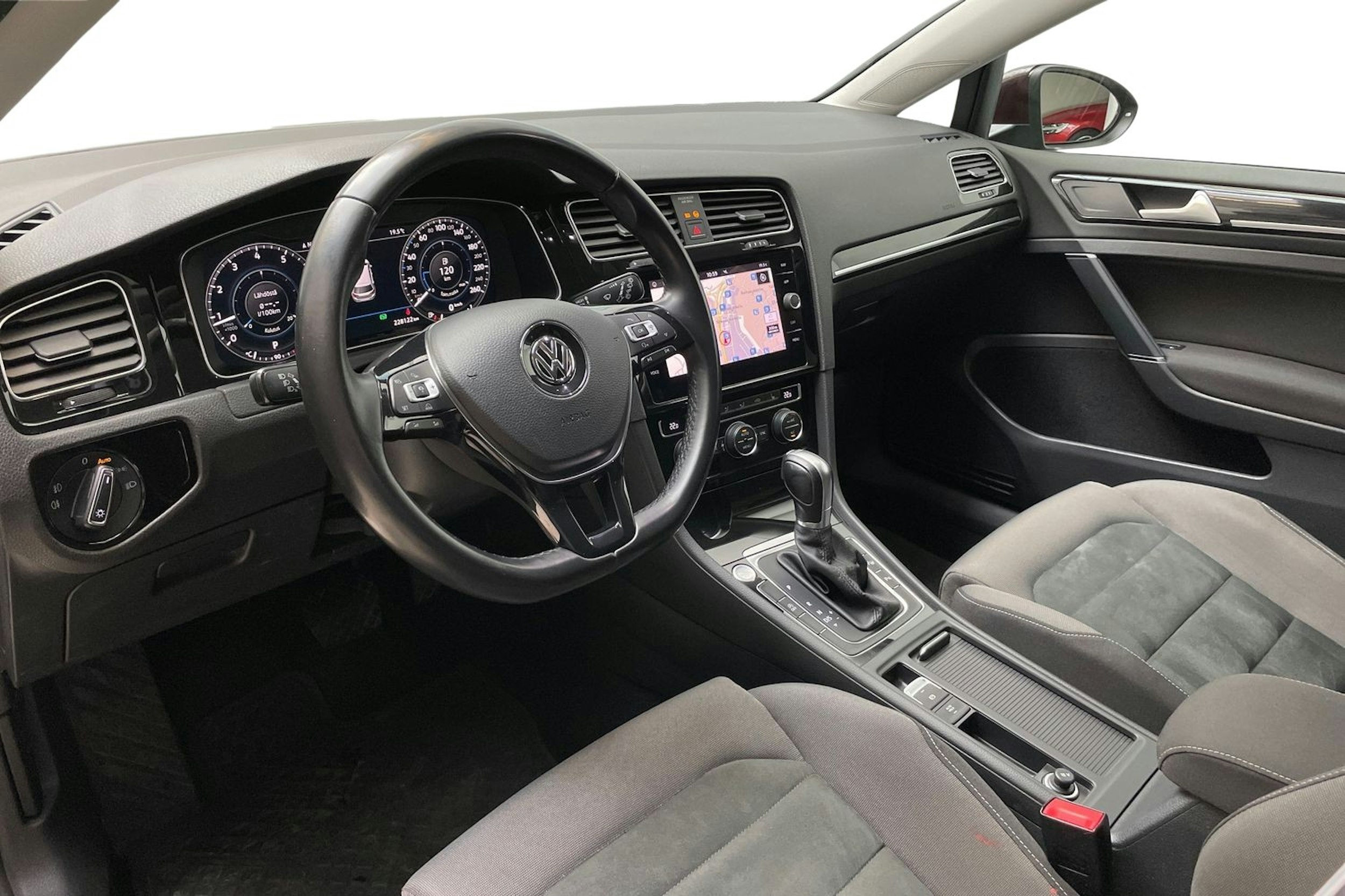 musta Volkswagen Golf 2018 kuva 7.