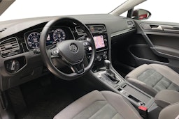 musta Volkswagen Golf 2018 kuva 7.