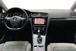 musta Volkswagen Golf 2018 kuva 9.