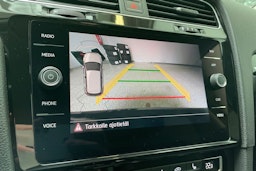 musta Volkswagen Golf 2018 kuva 22.