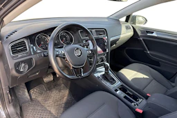 harmaa Volkswagen Golf 2018 kuva 3.