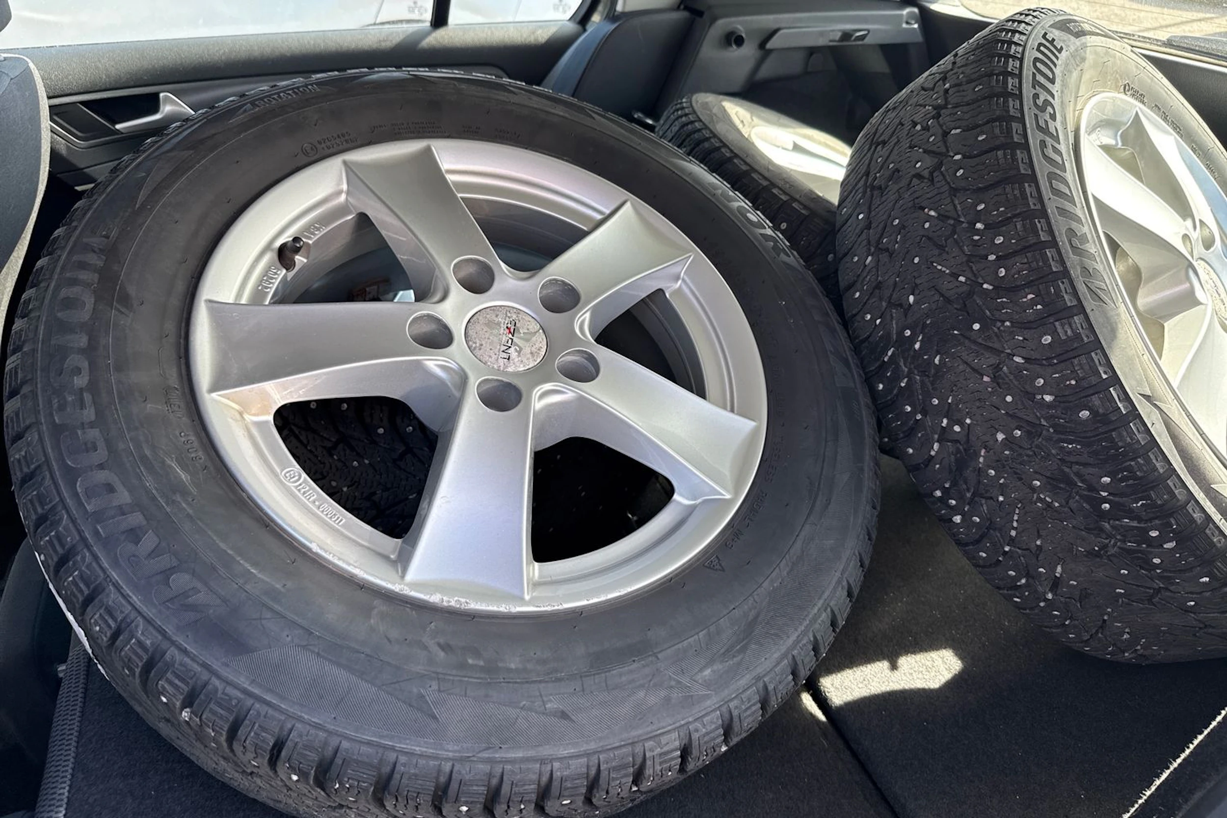 harmaa Volkswagen Golf 2018 kuva 7.