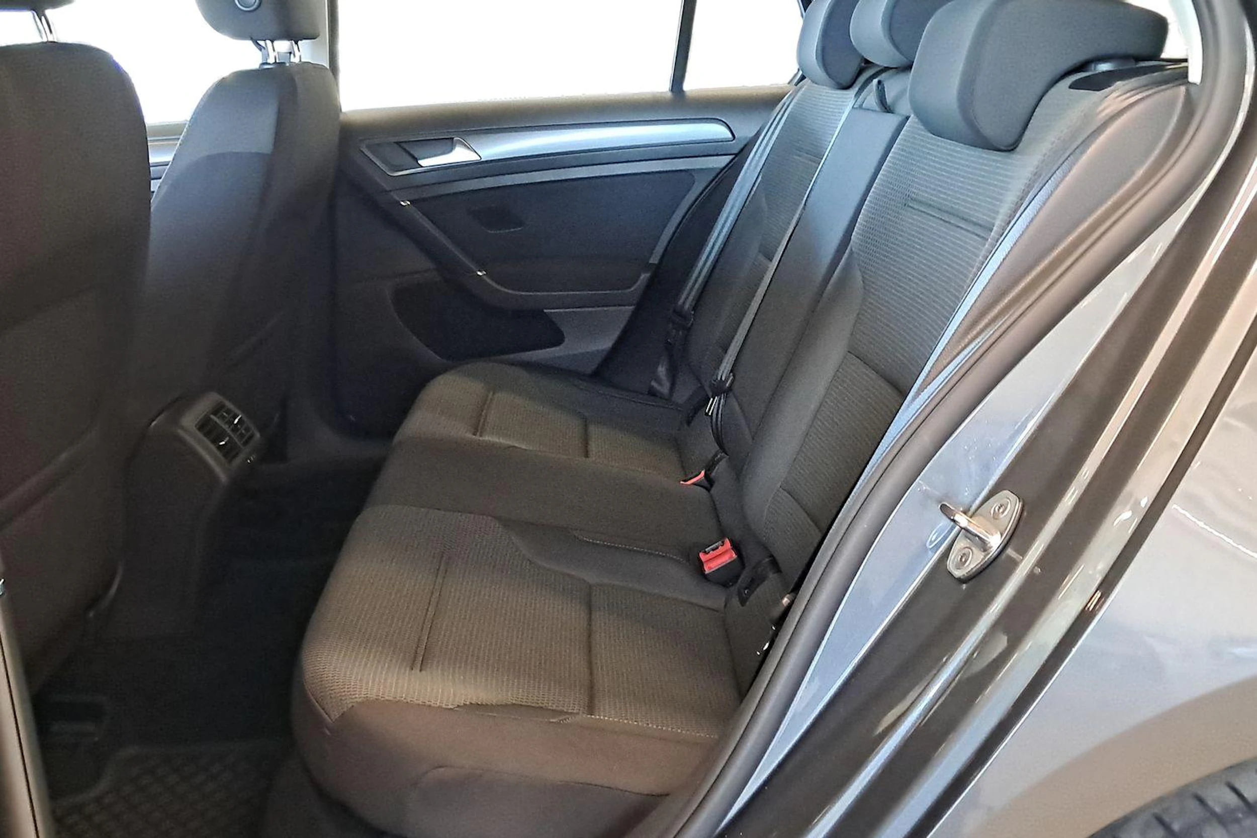 harmaa Volkswagen Golf 2019 kuva 11.