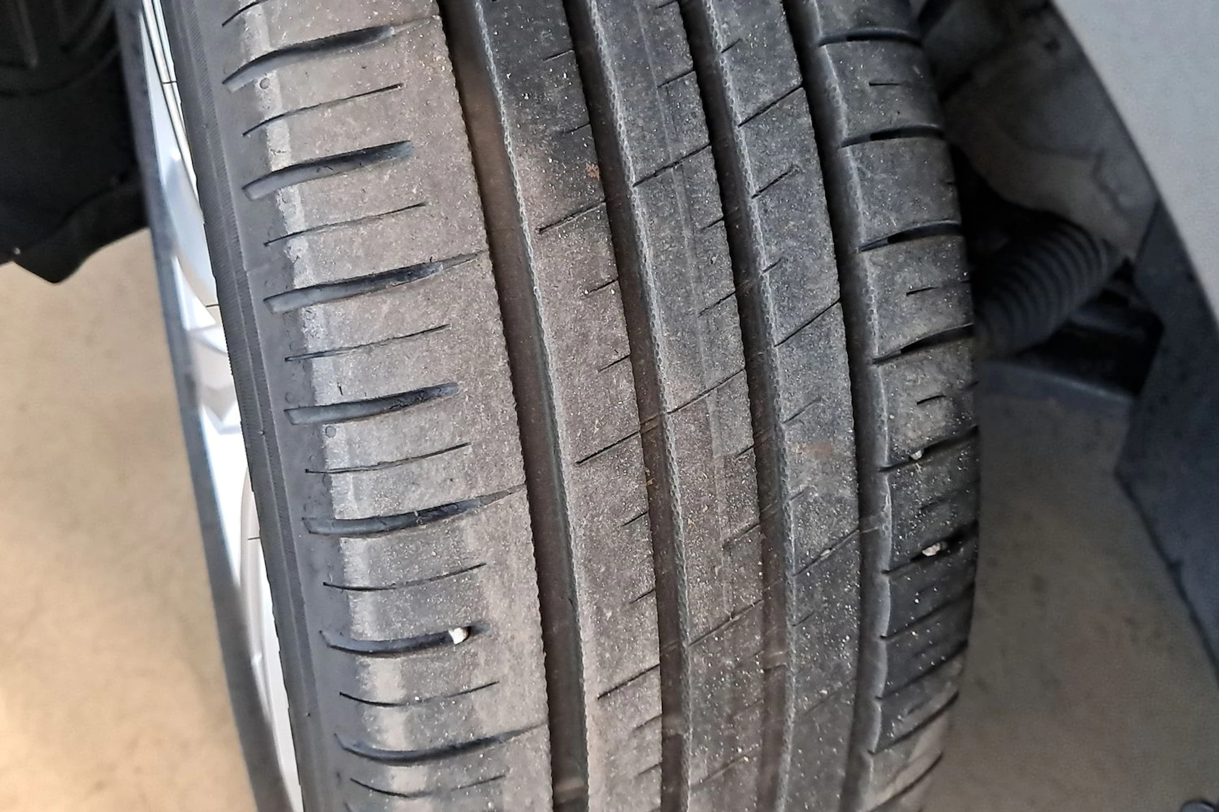 harmaa Volkswagen Golf 2019 kuva 13.