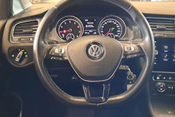 harmaa Volkswagen Golf 2019 kuva 16.