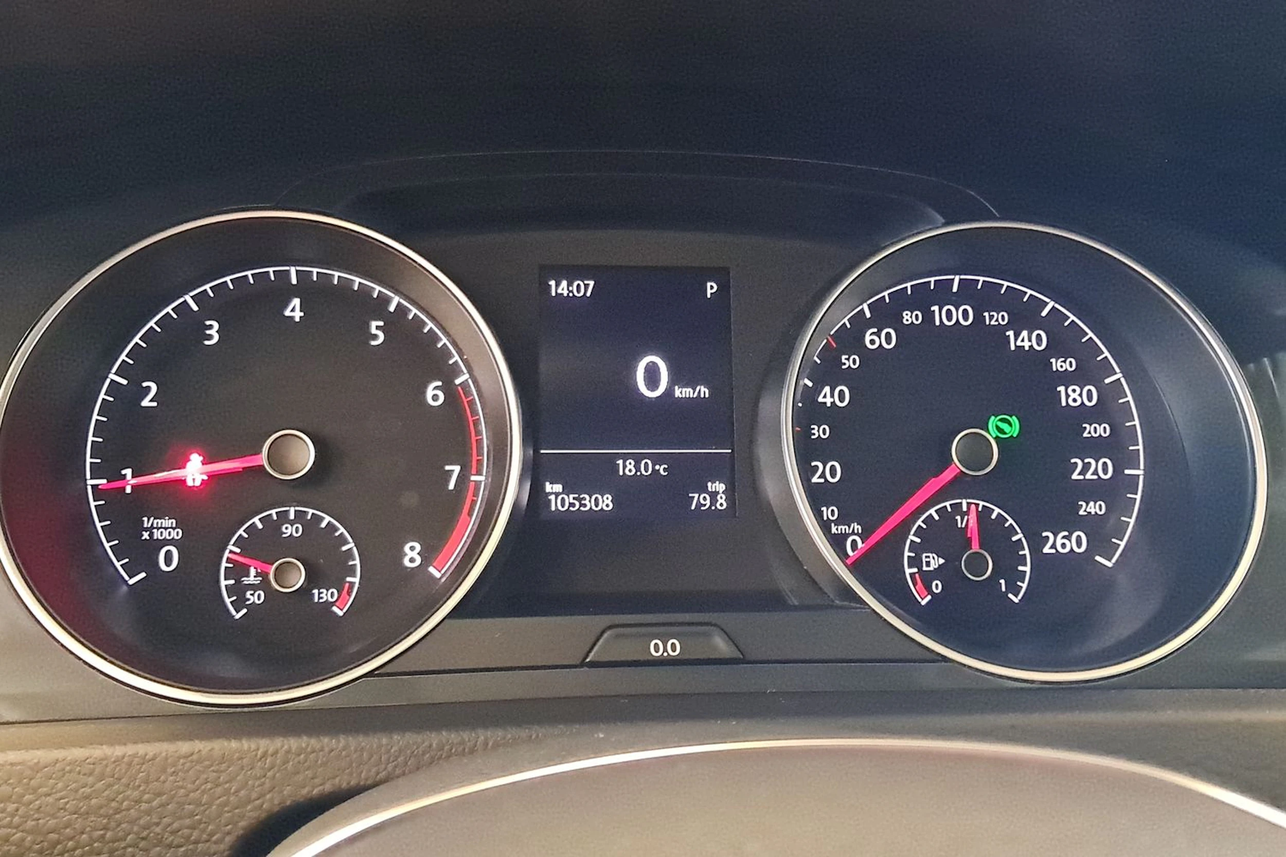 harmaa Volkswagen Golf 2019 kuva 19.