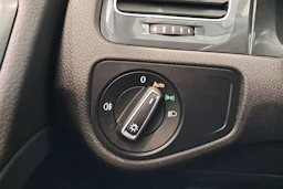 harmaa Volkswagen Golf 2019 kuva 20.
