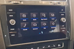 harmaa Volkswagen Golf 2019 kuva 22.