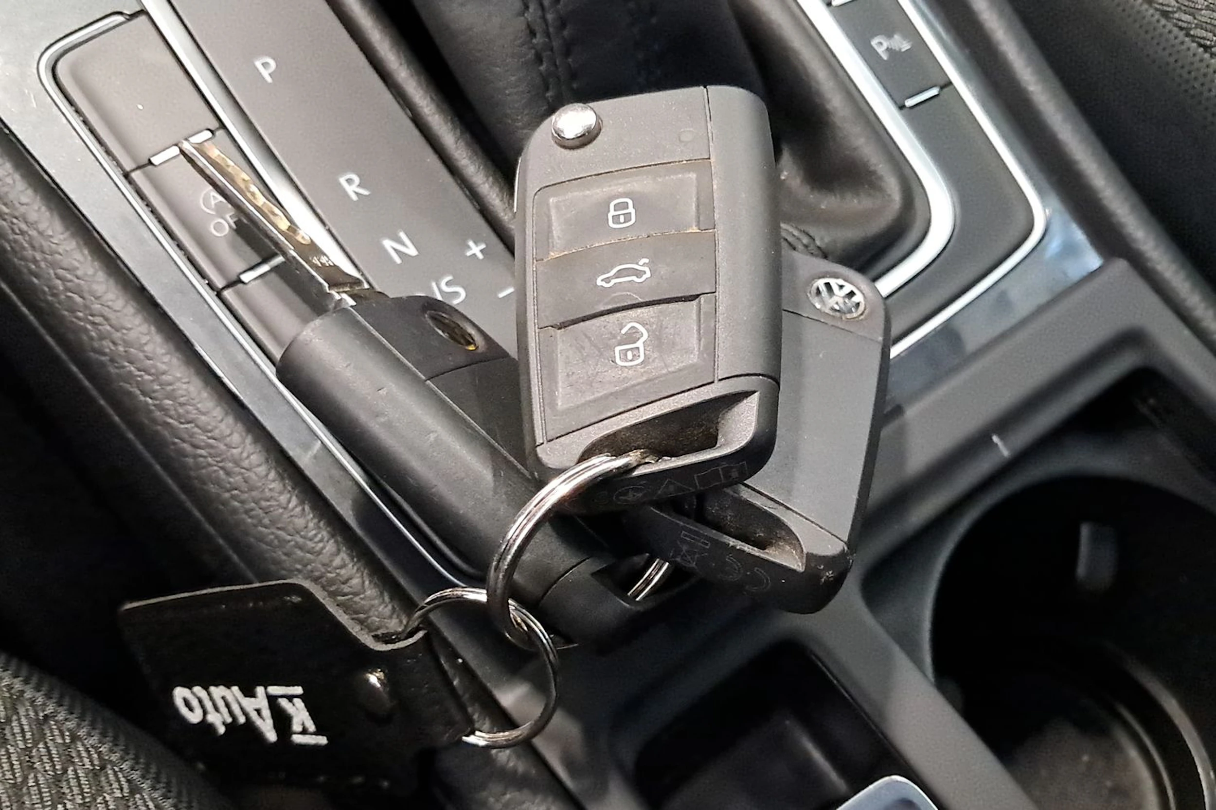 harmaa Volkswagen Golf 2019 kuva 31.