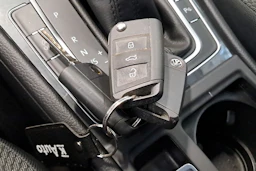 harmaa Volkswagen Golf 2019 kuva 31.