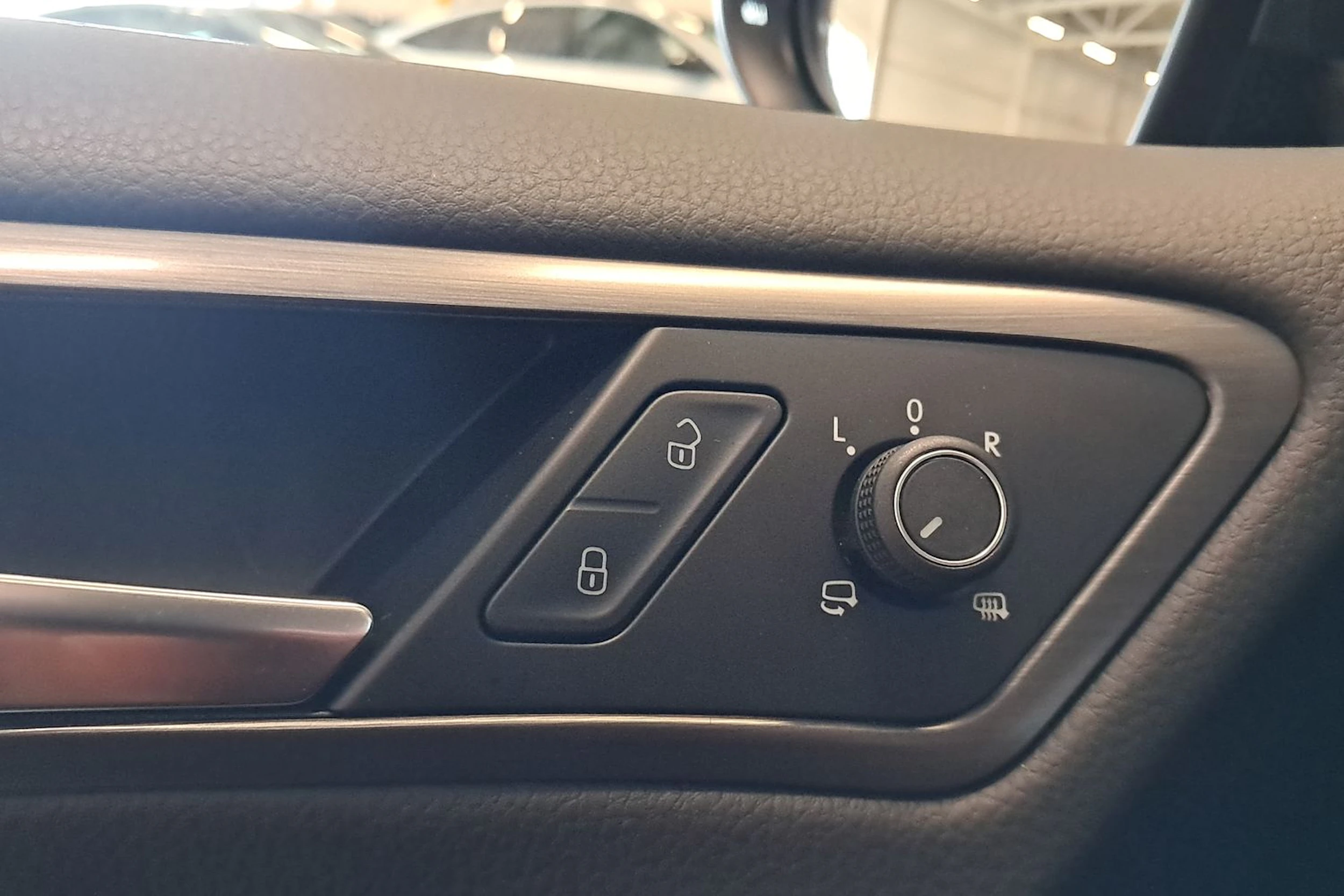 harmaa Volkswagen Golf 2019 kuva 33.