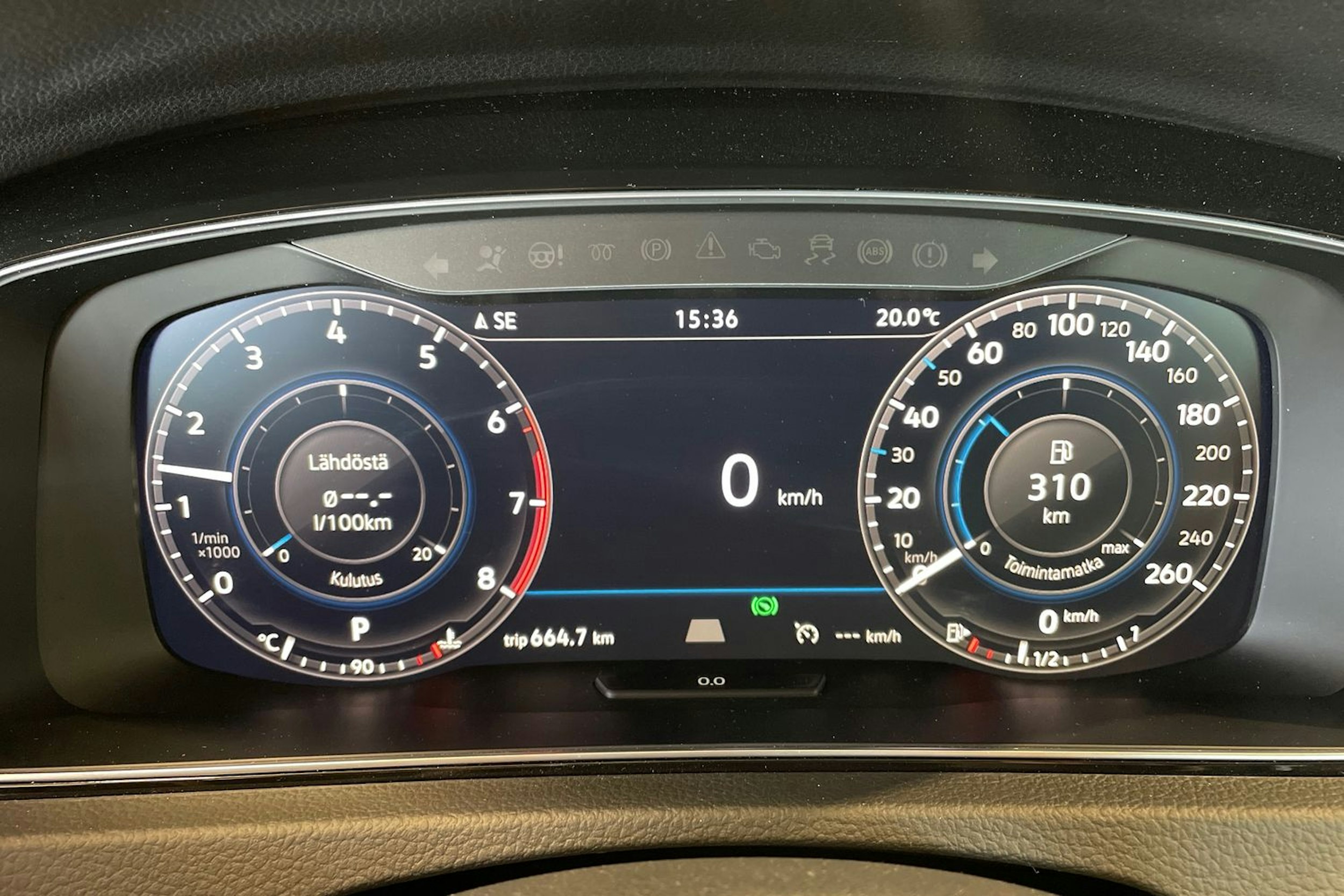 punainen Volkswagen Golf 2018 kuva 15.