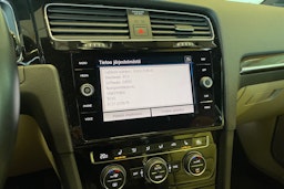 punainen Volkswagen Golf 2018 kuva 21.