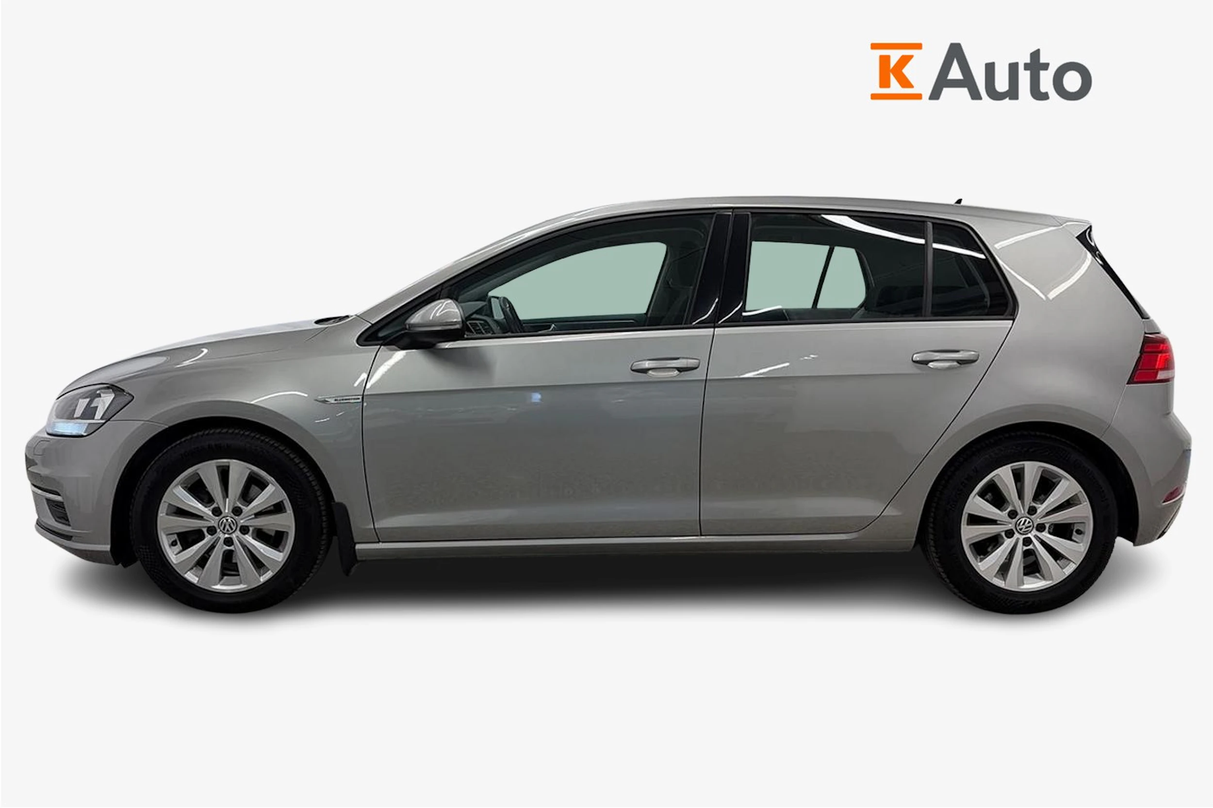 harmaa Volkswagen Golf 2018 kuva 7.