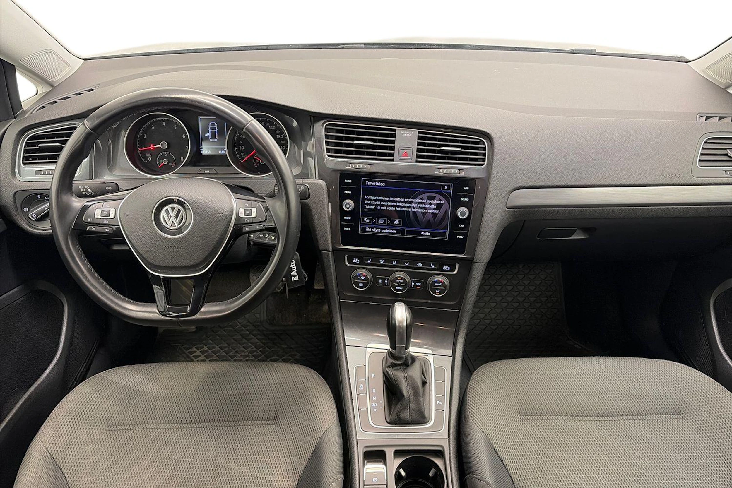 harmaa Volkswagen Golf 2018 kuva 9.