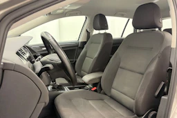 harmaa Volkswagen Golf 2018 kuva 16.