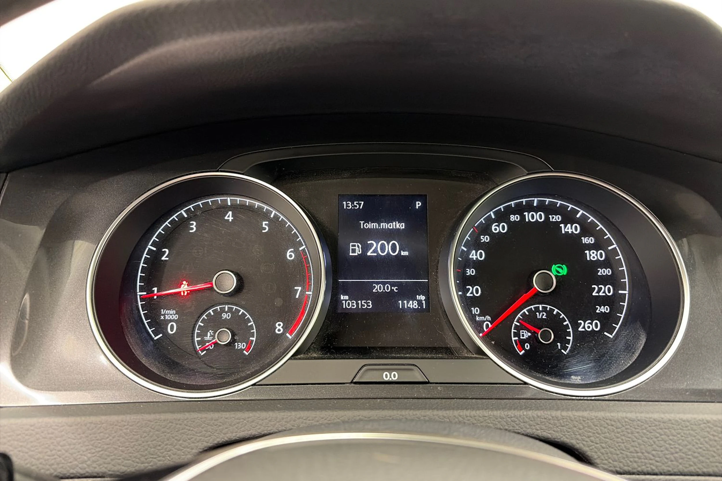 harmaa Volkswagen Golf 2018 kuva 17.