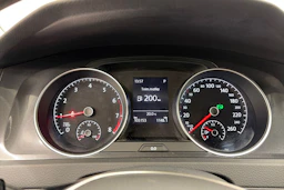 harmaa Volkswagen Golf 2018 kuva 17.