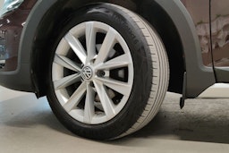 musta Volkswagen Golf 2018 kuva 13.