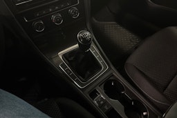 Valkoinen Volkswagen GOLF 2018 kuva 14.