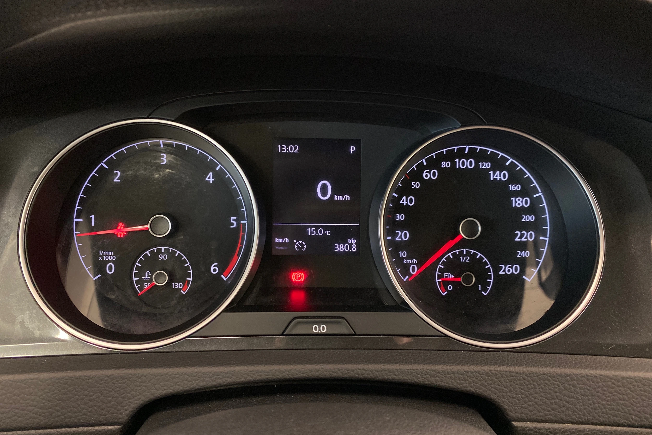 valkoinen Volkswagen Golf 2018 kuva 21.