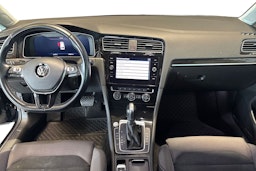 Musta Volkswagen GOLF 2018 kuva 9.