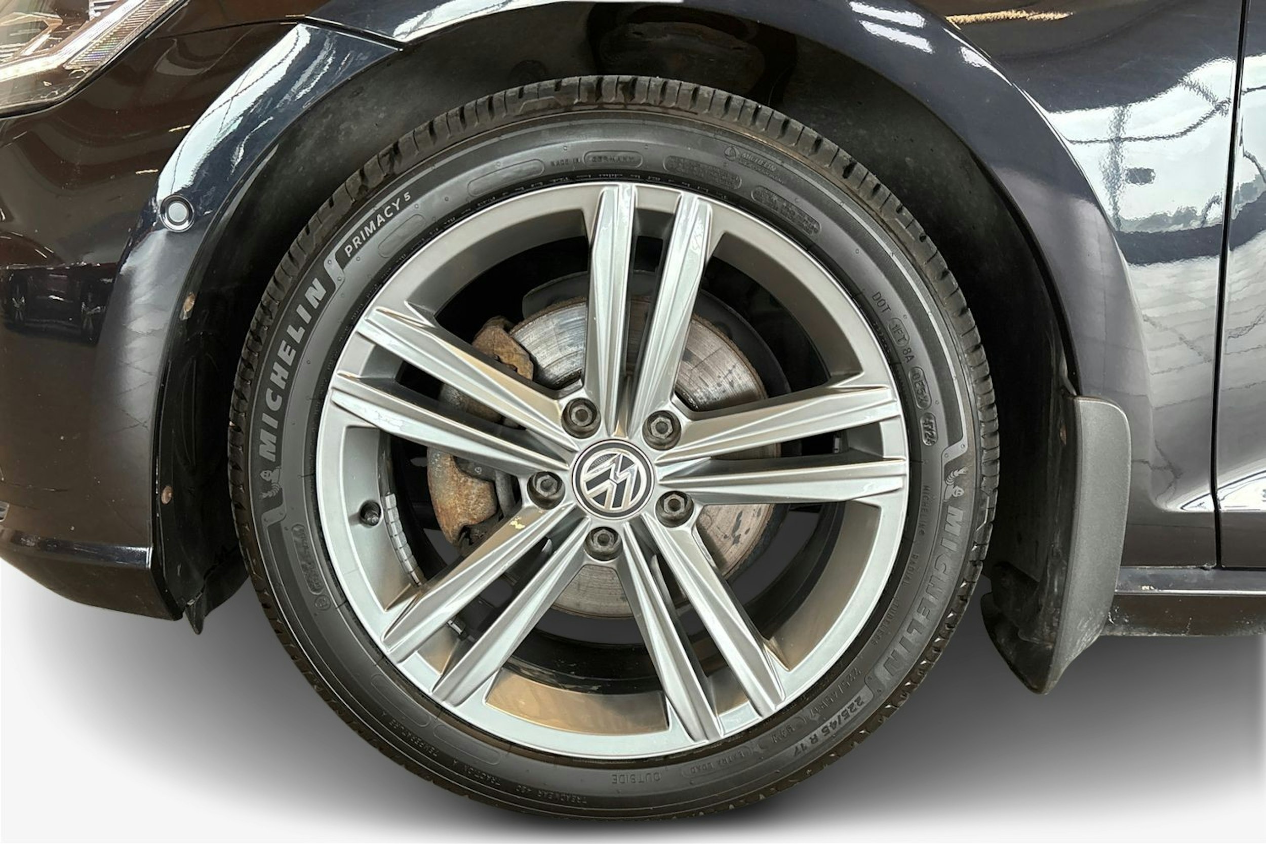 Musta Volkswagen GOLF 2018 kuva 11.