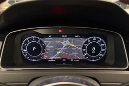 punainen Volkswagen Golf 2018 kuva 17.