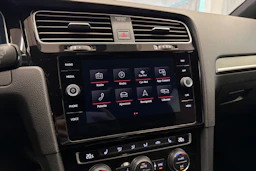 punainen Volkswagen Golf 2018 kuva 23.