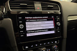 punainen Volkswagen Golf 2018 kuva 27.