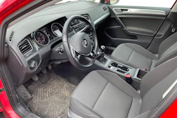 punainen Volkswagen Golf 2018 kuva 3.