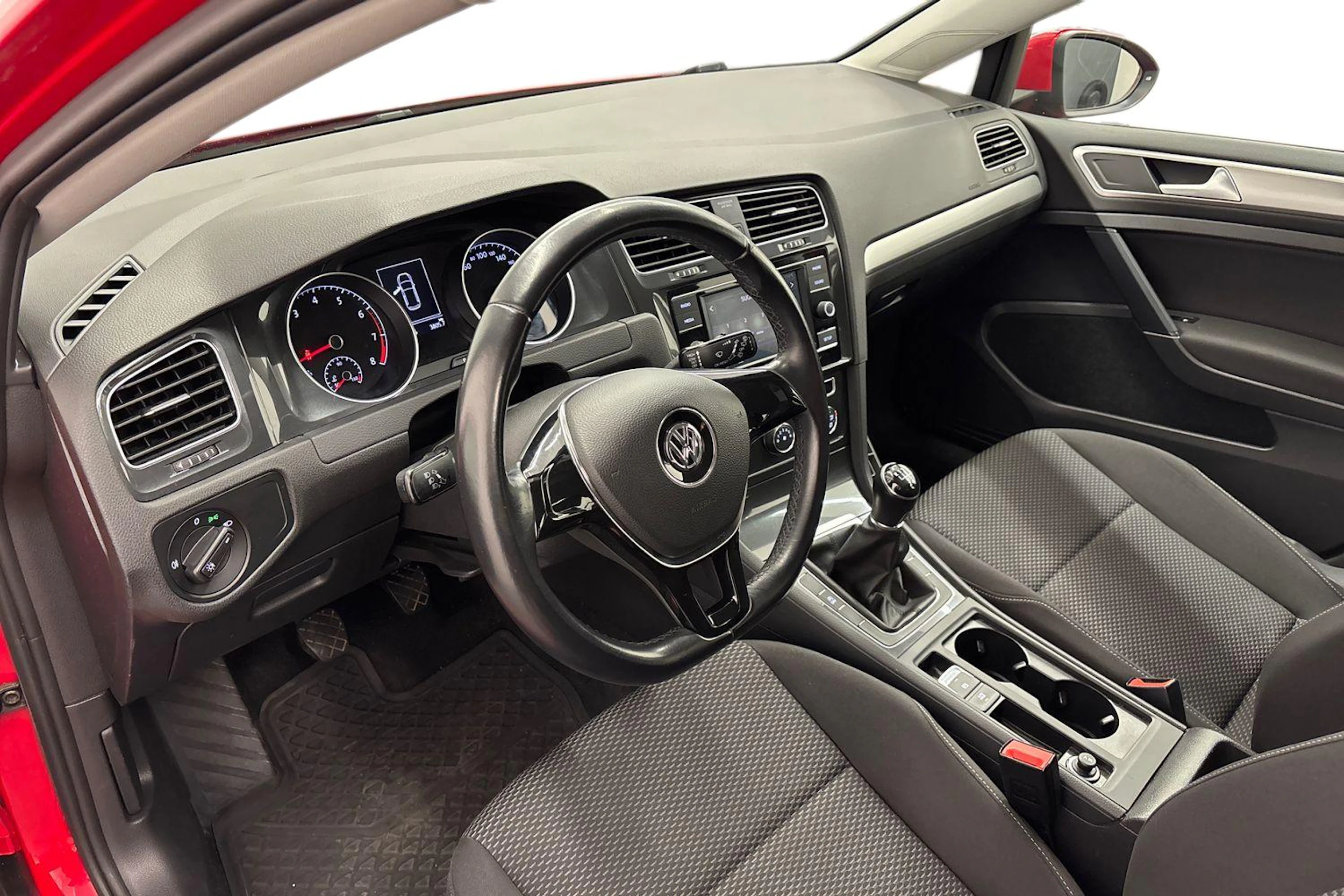 punainen Volkswagen Golf 2018 kuva 8.