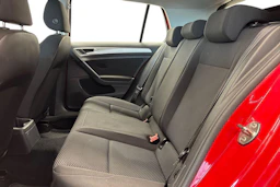 punainen Volkswagen Golf 2018 kuva 11.
