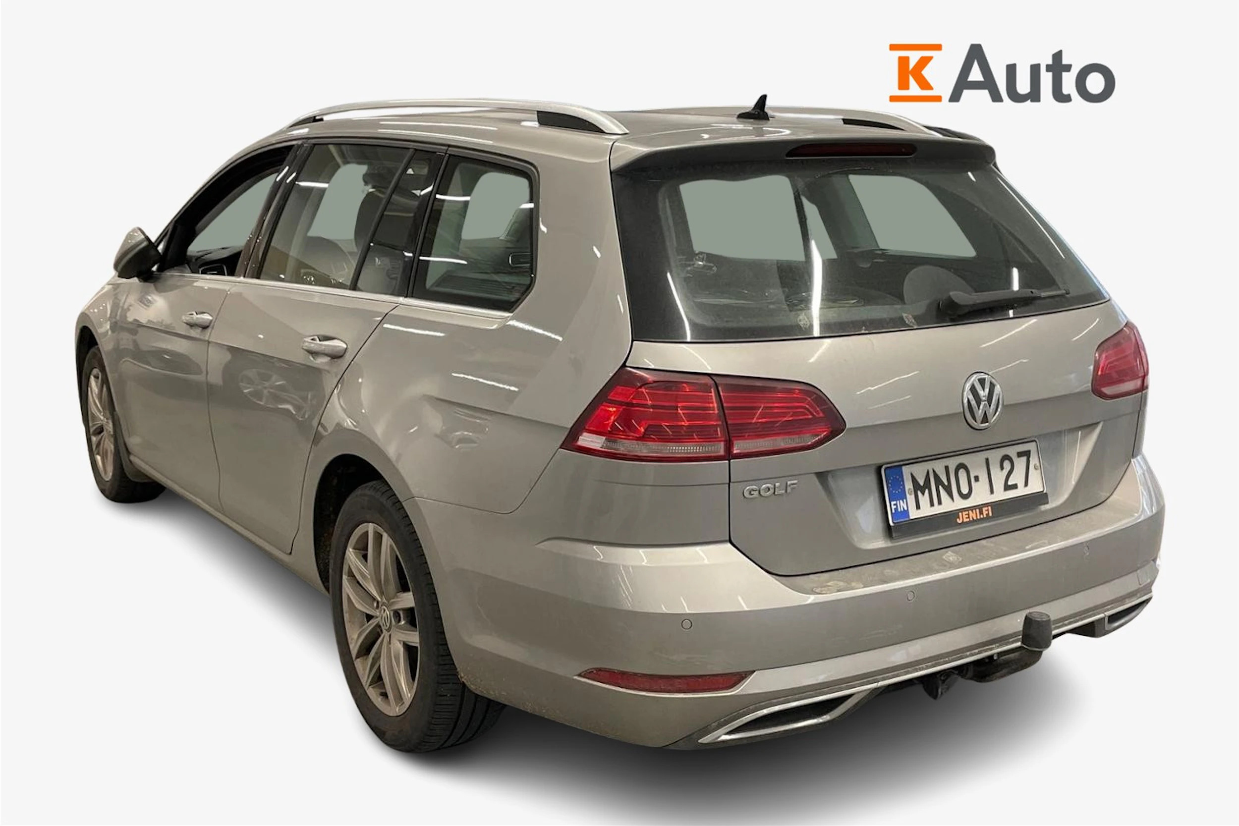 harmaa Volkswagen Golf 2018 kuva 2.