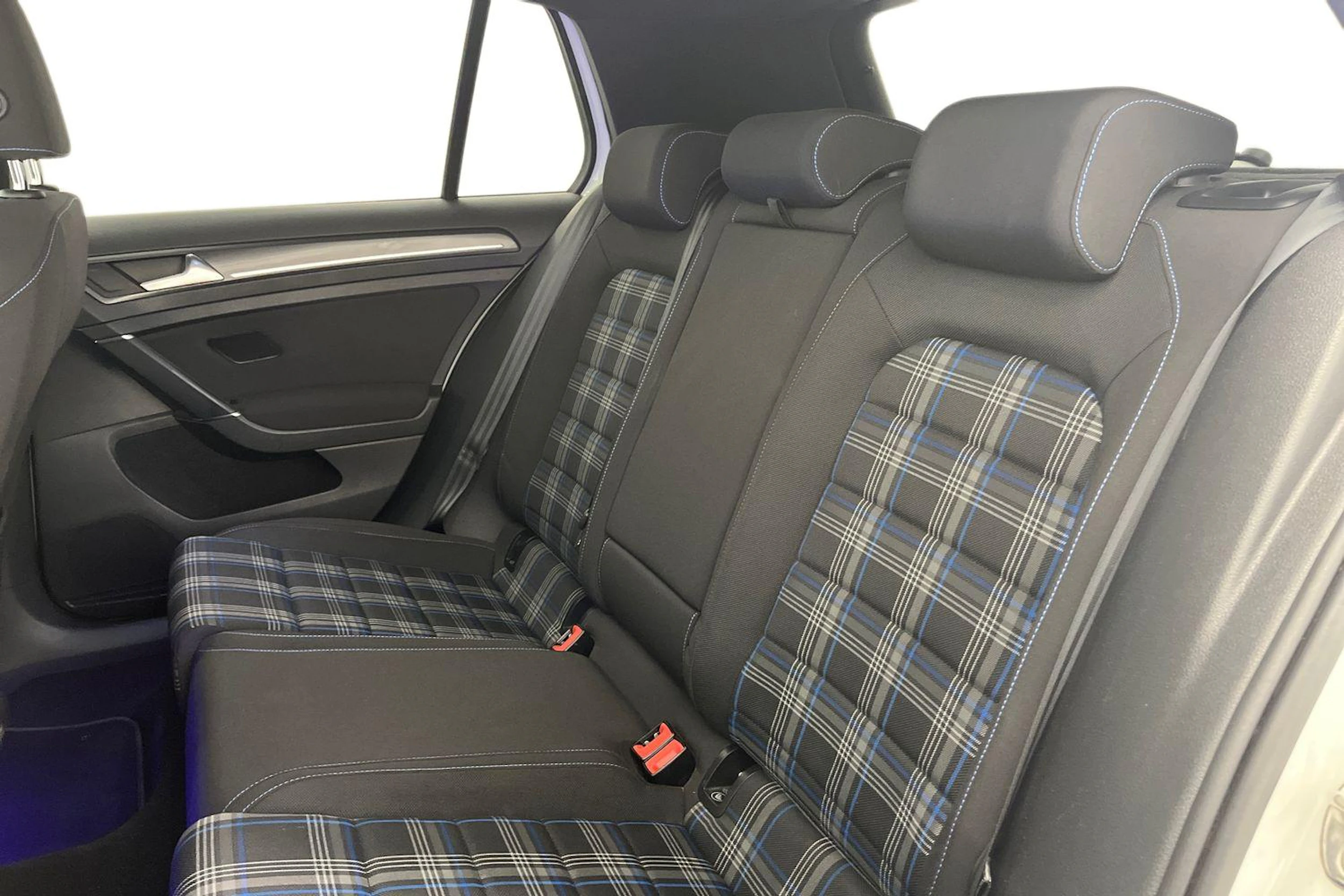 Valkoinen Volkswagen GOLF 2018 kuva 8.