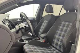 Valkoinen Volkswagen GOLF 2018 kuva 12.