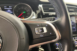 Valkoinen Volkswagen GOLF 2018 kuva 15.