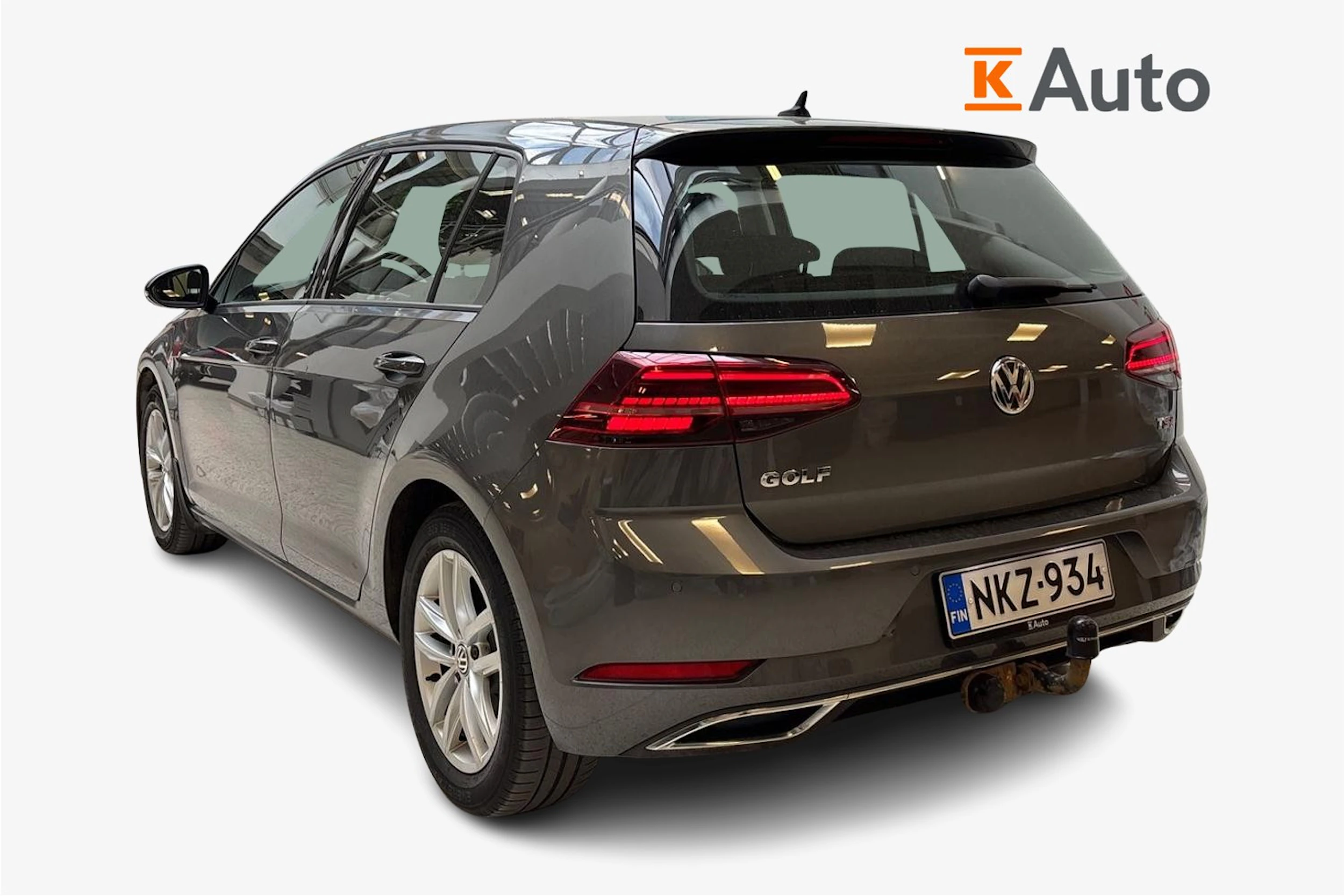 harmaa Volkswagen Golf 2018 kuva 3.