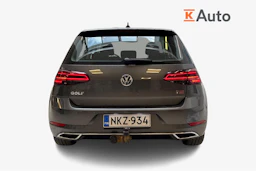 harmaa Volkswagen Golf 2018 kuva 4.