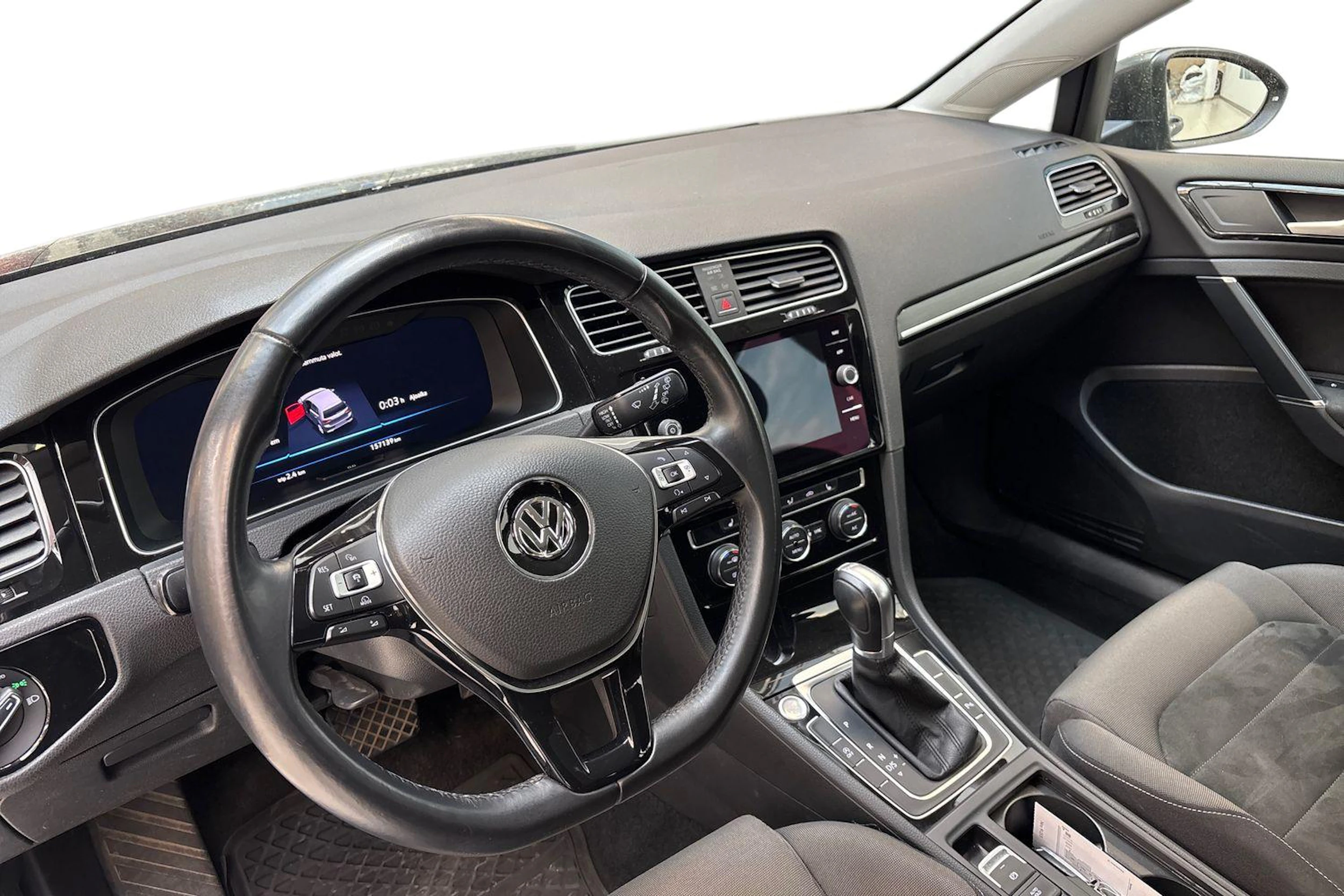 harmaa Volkswagen Golf 2018 kuva 8.