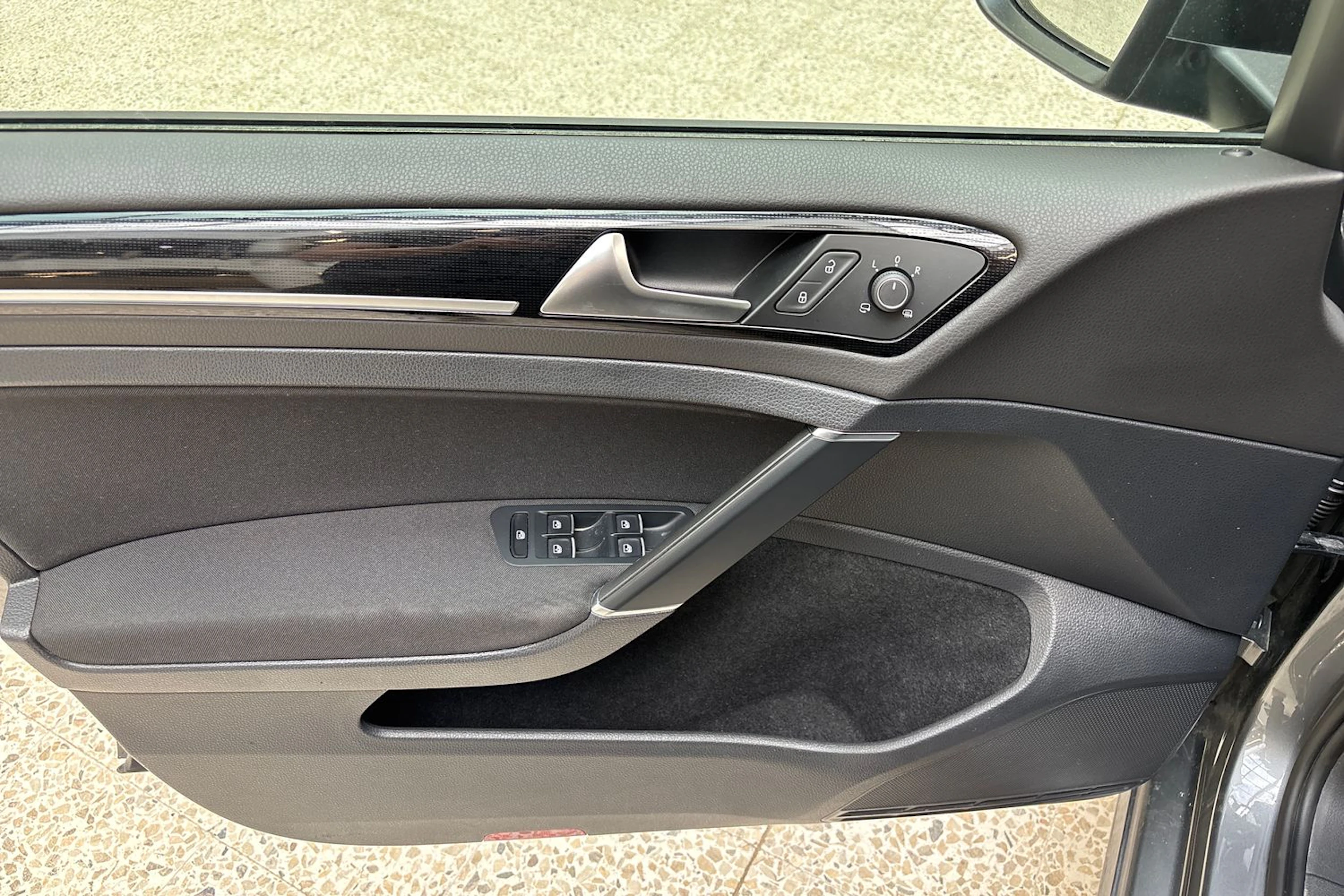 harmaa Volkswagen Golf 2018 kuva 18.