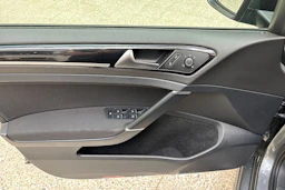 harmaa Volkswagen Golf 2018 kuva 18.