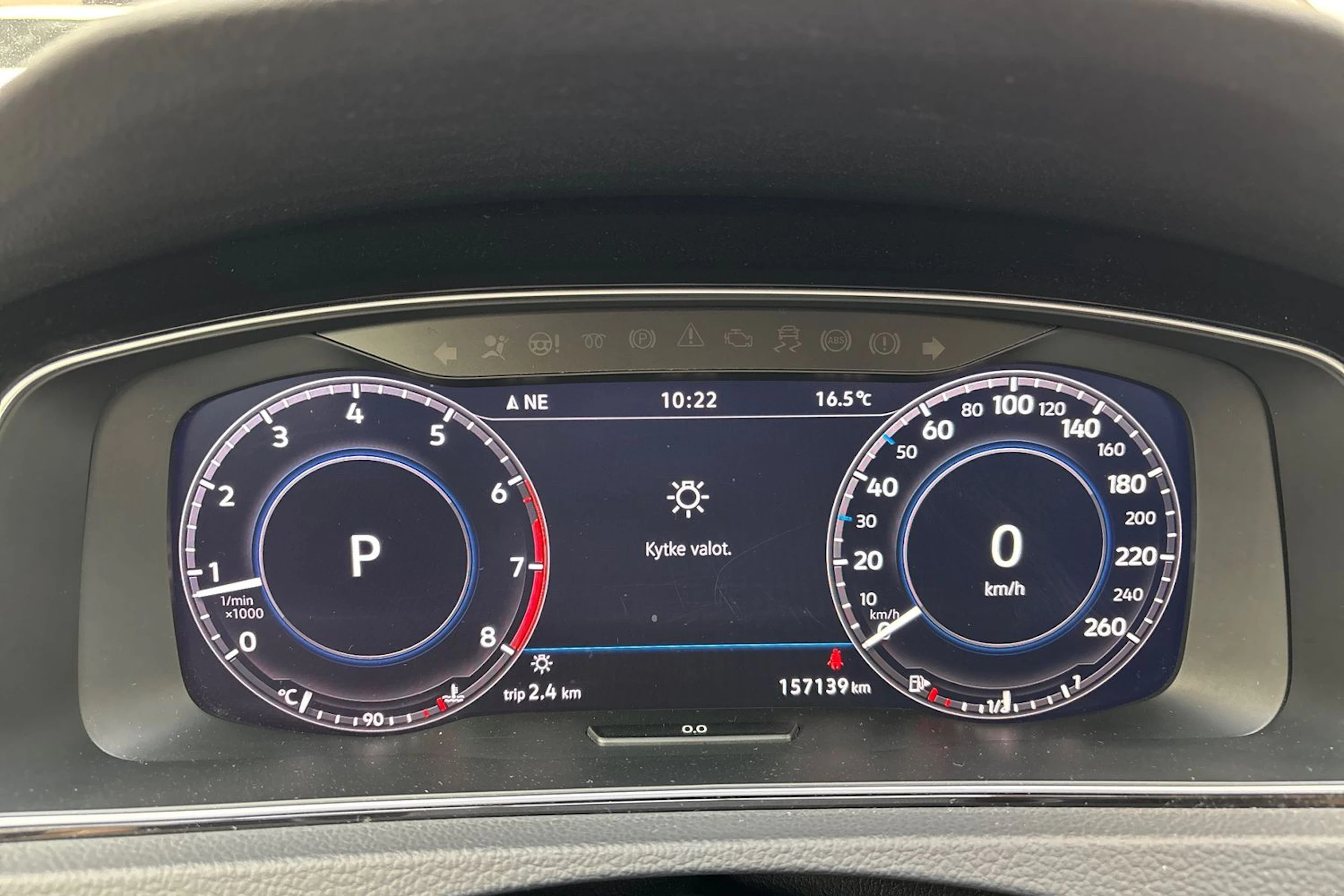 harmaa Volkswagen Golf 2018 kuva 21.