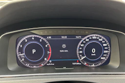harmaa Volkswagen Golf 2018 kuva 21.