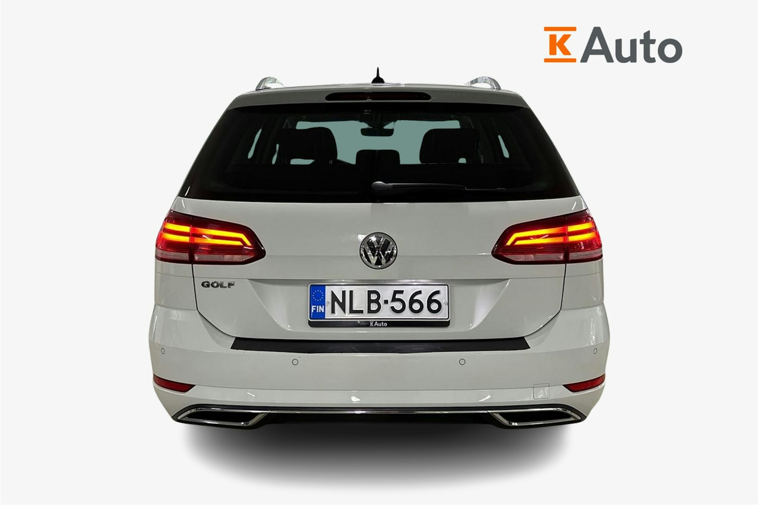 valkoinen Volkswagen Golf 2018 kuva 3.